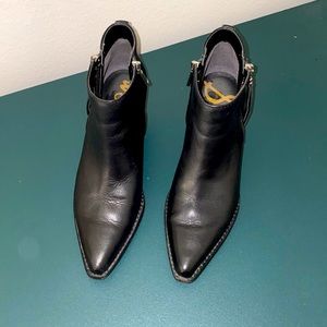 Sam Edelman leather black booties, size 6. Barley worn